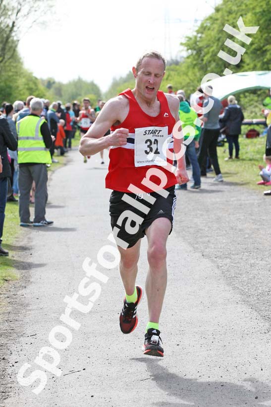 Terry O'Gara Memorial 5k Road Race, Wallsend. Photo: David T. Hewitson/Sports for All Pics